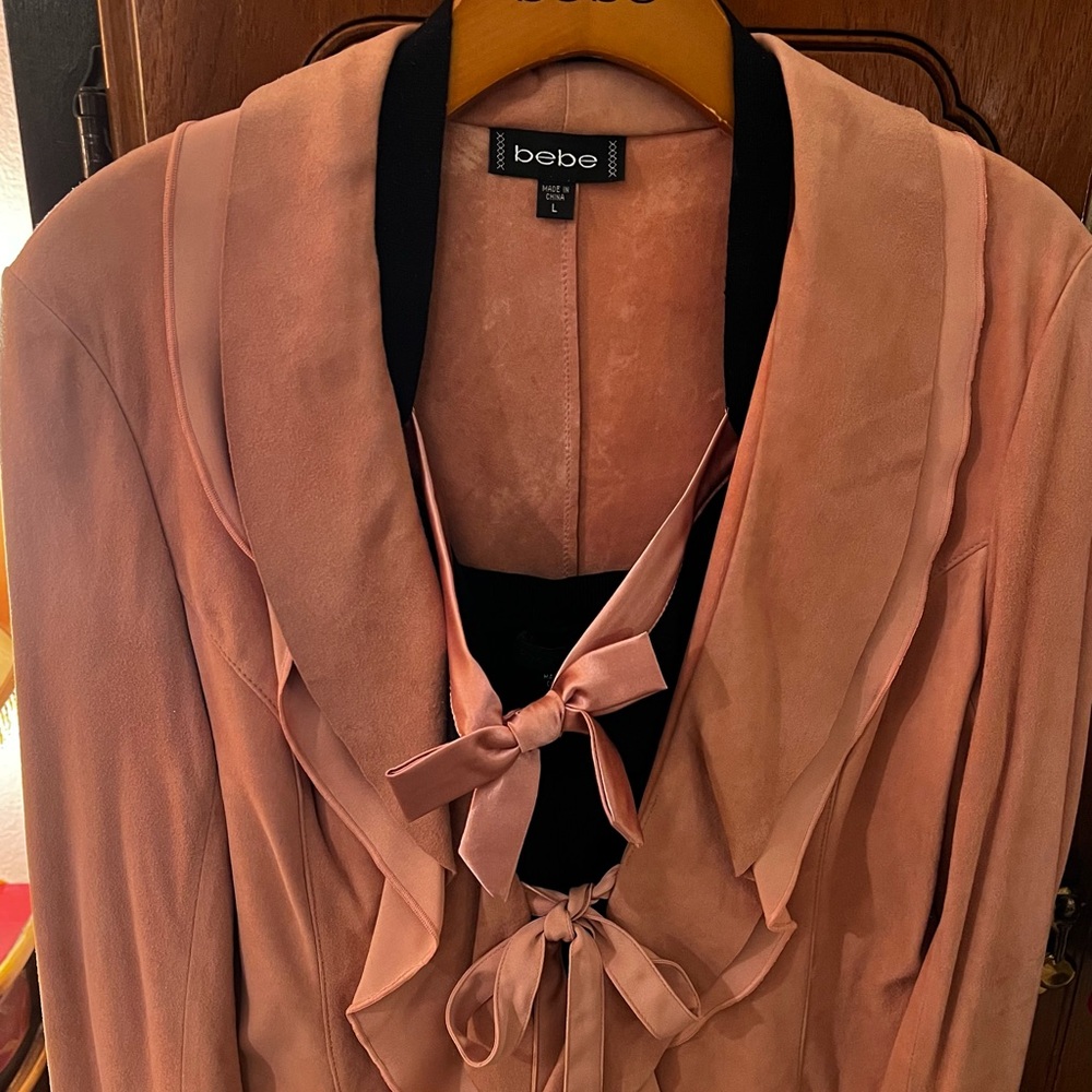 SUH-WEET Bébé pink suede leather & silk suit, L jacket, sz 6 mini-skirt, M tank